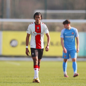 Confirmed: Promising Anglo-Nigerian midfielder extends contract at Southampton