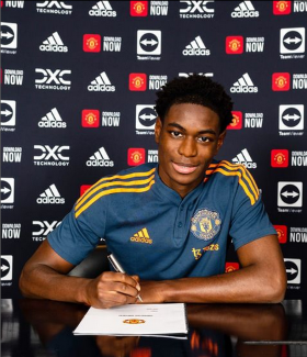 Flying Eagles-eligible fullback signs first professional contract with Man Utd