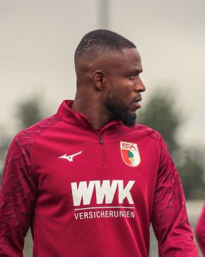 Onyeka bags assist, third fastest player on Bundesliga debut for Augsburg against St. Pauli