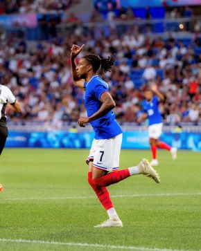 Algeria, England, Nigeria set to miss out as 22yo Bayern forward receives first senior call-up to France