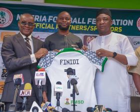 'He needs to respect Finidi' - Ex-Nigeria GK on appointment of Amokachi as Super Eagles assistant coach