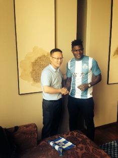 Official : Guangzhou R&F Unveil Aaron Samuel, Handed Jersey Number 25 Worn By Yakubu