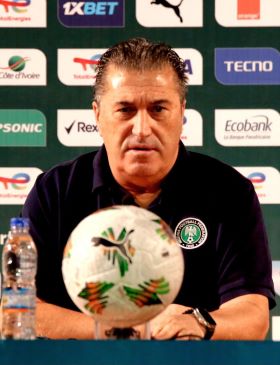 'Not in our heads' - Peseiro plays down suggestions Super Eagles are favourites to beat Bafana Bafana