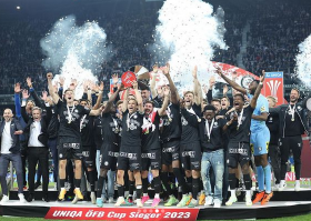 Arsenal GK Ramsdale sends message to Okonkwo after loanee wins his first trophy as a pro