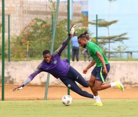 Goalkeeper Union: Equatorial Guinea star Owono labels Super Eagles No. 1 Uzoho a great GK