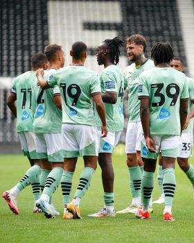 David Ozoh: Crystal Palace's youngest PL player in history makes Championship debut for Derby County