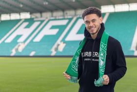 Confirmed: Tottenham Hotspur academy product Amos joins Scottish Premiership club Hibernian
