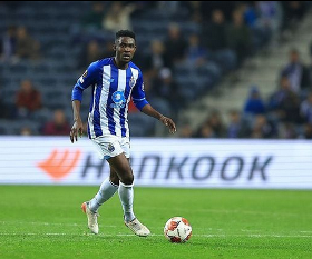 FC Porto sweat on the fitness of Super Eagles LB Sanusi ahead of O Classico