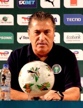 Super Eagles v Indomitable Lions: Peseiro speaks on changing Chukwueze, Simons roles;  Cameroon GK situation 