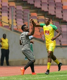 Shooting Stars Midfielder Eweje: No Fear Ahead Of Clash With Enyimba