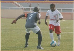 EJIKE UZOENYI Training With Rennes