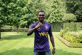 'I Want To Make Everyone Happy' - Eleke's First Words After Signing 3-Year Beerschot Deal