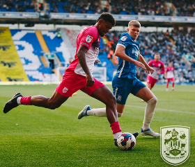 Chelsea loanee Anjorin makes full Championship debut for Huddersfield Town 