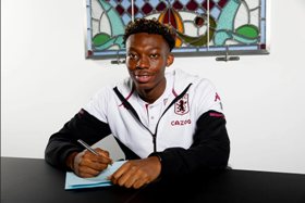 Confirmed : Teenage Nigeria-eligible winger sign new contract with Aston Villa 