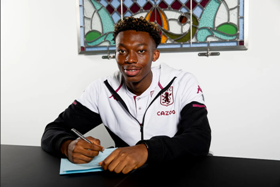 Confirmed : Teenage Nigeria-eligible winger sign new contract with Aston Villa