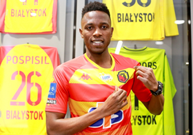 Photo Confirmation : Nigeria U23 Left-Back Stephen Joins Jagiellonia Bialystok