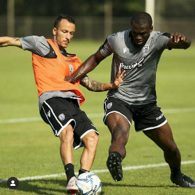 Pulse Sports Nigeria - DONE DEAL: Hungarian club Ferencvarosi TC have  completed the signing of Super Eagles midfielder Anderson Esiti from PAOK  Thessaloniki. 🇳🇬✍🏽✓ #PulseNG #PulseSports #PulseSportsNigeria  #andersonesiti