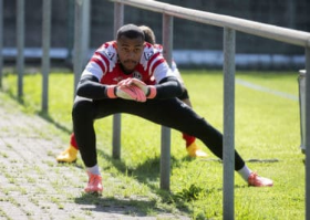 Official : Swiss-Born Nigerian Goalkeeper Osigwe Joins Top-flight Club FC Lugano 