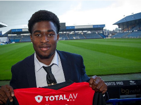 Confirmed : Nigerian striker signs scholarship deal with Portsmouth 