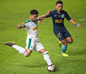 Tottenham-reared Anglo-German-Nigerian winger training with SV Darmstadt 98