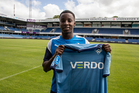 Official : Former Manchester United & Manchester City Midfielder Joins Danish Club Randers On Loan 