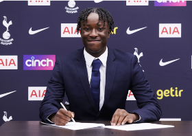 Confirmed : Nigerian forward signs scholarship deal with Tottenham Hotspur