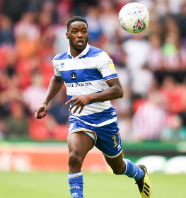 Reading take Irish-Nigerian winger on trial with a view to a transfer 