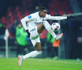 'Yes it is' - FCK coach confirms Reading-linked striker Mukairu is mulling over a transfer