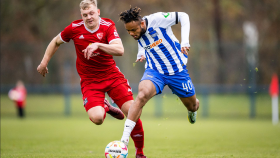Super Eagles star back in team training at Hertha Berlin after length injury layoff
