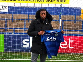 Official : Ex-Arsenal Goalkeeper Idem Negotiating New Deal With Macclesfield Town