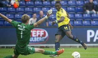 Oke Akpoveta Training With Hellerup IK