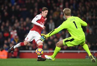  Arsenal 5 Huddersfield 0: Nigerian Pair Missing, Two Assists & One Goal For Germany Star 