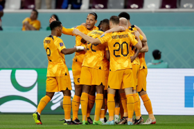 Former Nigeria international blames Virgil van Dijk, De Jong for Ecuador's goal v Netherlands
