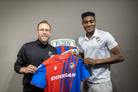 Official : Czech champions loan in 20yo Nigerian striker Rafiu Adekunle Durosinmi