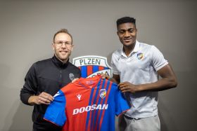 Official : Czech champions loan in 20yo Nigerian striker Rafiu Adekunle Durosinmi