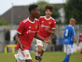 Manchester United striker of Nigerian descent makes debut for Spain U16s 