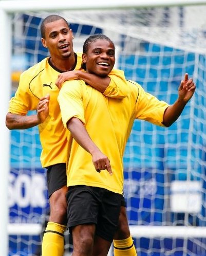 Official : Ex Charlton Athletic Striker Onome Sodje Joins Cray Wanderers 