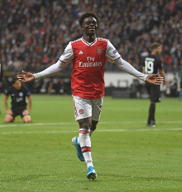 Arsenal Coach Hails Saka After Teenager Announces His Arrival To The World