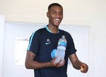 A Tough Decision Awaits Manchester City's Adarabioyo Over His International Future