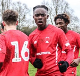 Confirmed : Former Chelsea youth teamer Sodje offered new deal by Leyton Orient