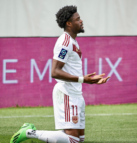 Nigerian exports : Super Eagles strikers net match-winning goals; PSV's Madueke on target