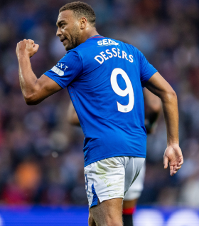 'He can have no complaints' - McFadden reacts to penalty given away by Rangers striker Dessers
