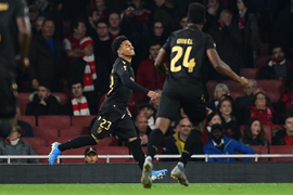 'He Reminds Me Of Sunday Oliseh' - Some Fans Hail Mikel After Starring Against Arsenal