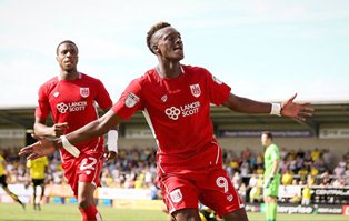 Chelsea & Swansea Fans Will Be Impressed : Tammy Abraham Showing Off His Skills
