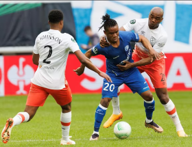 UECL : Orban's bicycle kick hits the bar as Gent become first team not to lose to West Ham