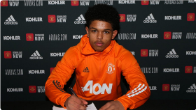 Official : Talented Striker Of Nigerian Descent Signs New Manchester United Contract