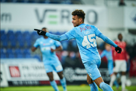 Official : Austrian-Nigerian striker Egho extends contract with Danish club Randers