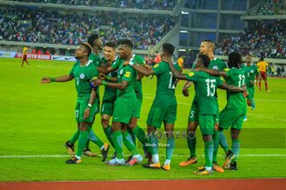  Rohr Gives No Clue On Starting XI, Victor Moses Finally Surfaces, Ebuehi & Obi Looking Sharp 