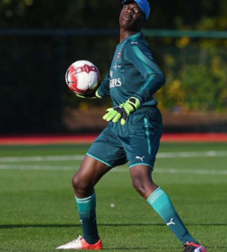 Two Promising Nigerian Players Sign New Deals With Arsenal