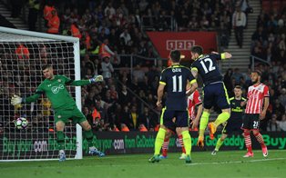 Iwobi Benched As Sanchez & Giroud Score For Arsenal To Keep Top Four Hopes Alive